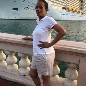 Meet your Posher, Carline